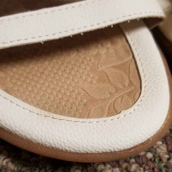 B.O.C Sandals - Picture 7 of 7